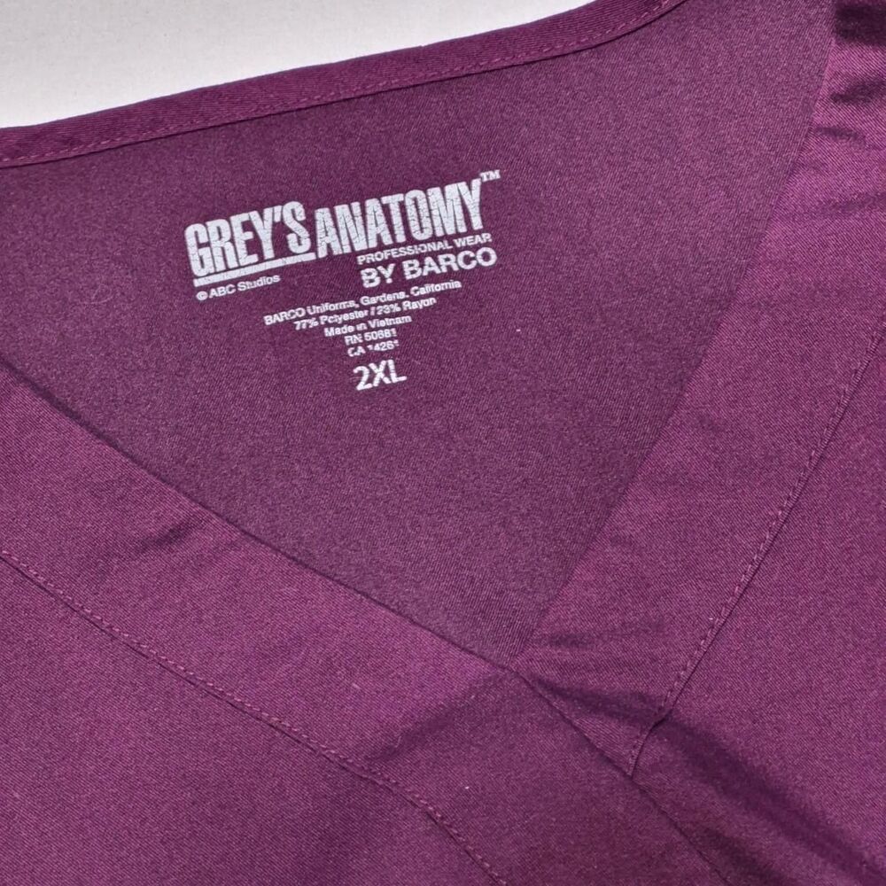 Unbranded Women's Purple and Burgundy Top